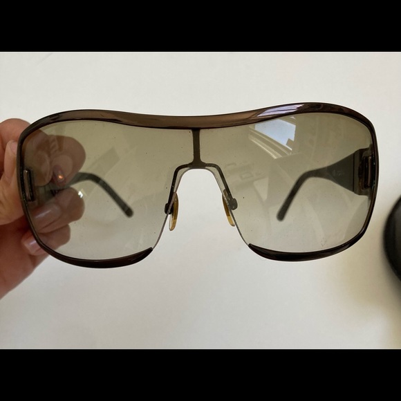 GUCCI Brown sunglasses (preowned)